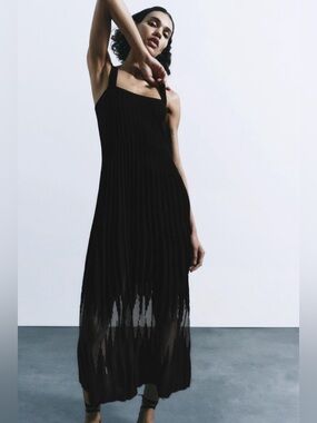 Zara PLEATED SQUARE-NECK MAXI DRESS. Black. Size S. New with Tags.
